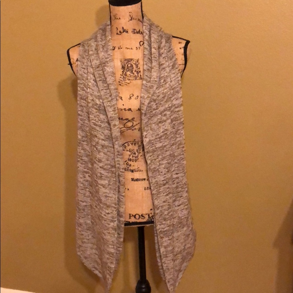Sweater knit sleeveless cardigan